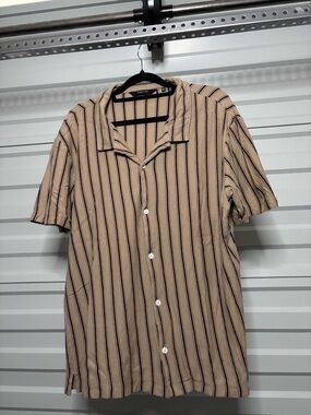 Kenneth Cole Beige Short-Sleeve Button-Down with Navy Stripes